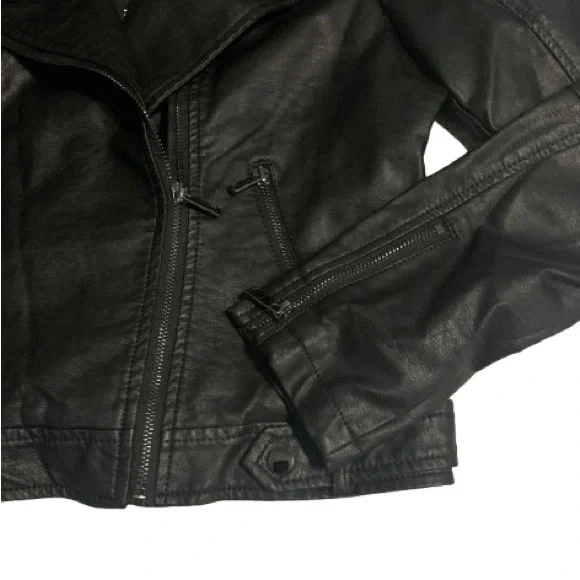 NWT_ Women's Leather Jacket __NWT - Picture 9 of 15